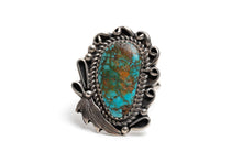 Load image into Gallery viewer, Vintage Old Fashioned Silver Leaf Turquoise Ring