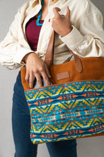 Load image into Gallery viewer, Pendleton Alto Mesa Market Tote
