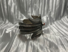 Load image into Gallery viewer, Harrison Jim Blooming Cuff