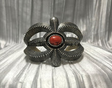 Load image into Gallery viewer, Harrison Jim Silver Coral Cutout