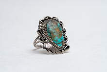 Load image into Gallery viewer, Vintage Old Fashioned Silver Leaf Turquoise Ring

