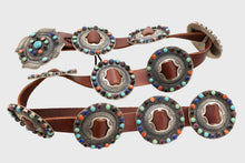 Load image into Gallery viewer, Vintage Navajo Round Concho Belt

