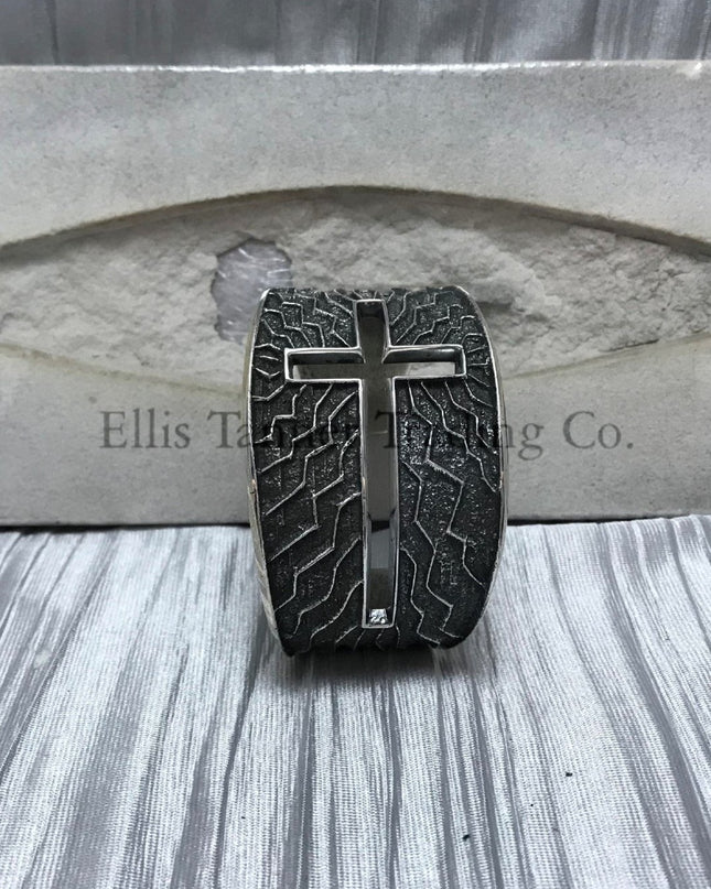 Aaron Anderson Silver Vein Cross Cutout