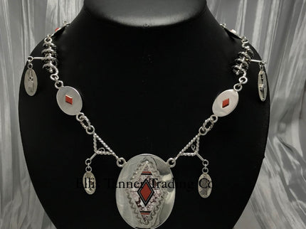 Benson Manygoats Silver Chain Inlayed Necklace front revered coral side on necklace display.