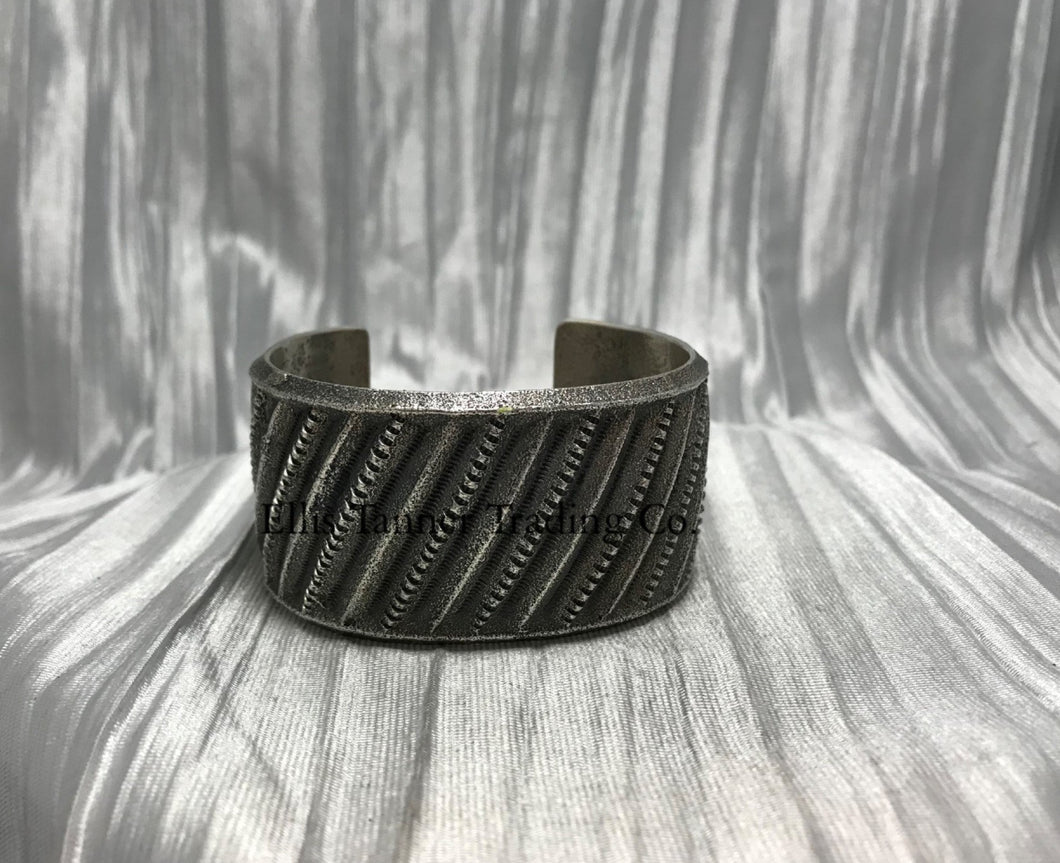 Harrison Jim Diagonal Line Cuff