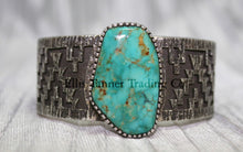Load image into Gallery viewer, Tommy Jackson Overlay Blue Gem Bracelet
