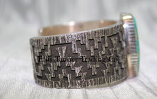 Load image into Gallery viewer, Tommy Jackson Overlay Blue Gem Bracelet
